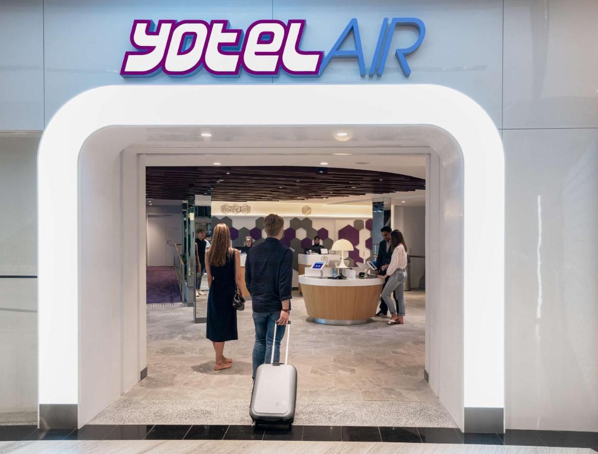 Yotelair Singapore Changi Airport Landside Extérieur photo